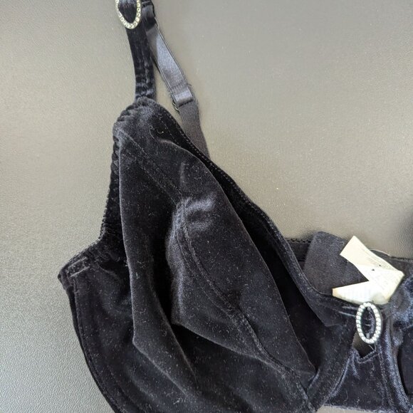 Vintage 90s Y2K Black Velvet Bra and Pantie Lingerie Set String Bikini - Picture 12 of 13